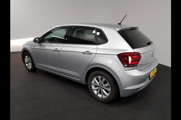 Volkswagen Polo 1.0 TSI 115pk DSG Highline | Navigatie | Climate Control | Parkeersensoren voor + achter | Adaptive Cruise Control | Lichtmetalen Velgen |