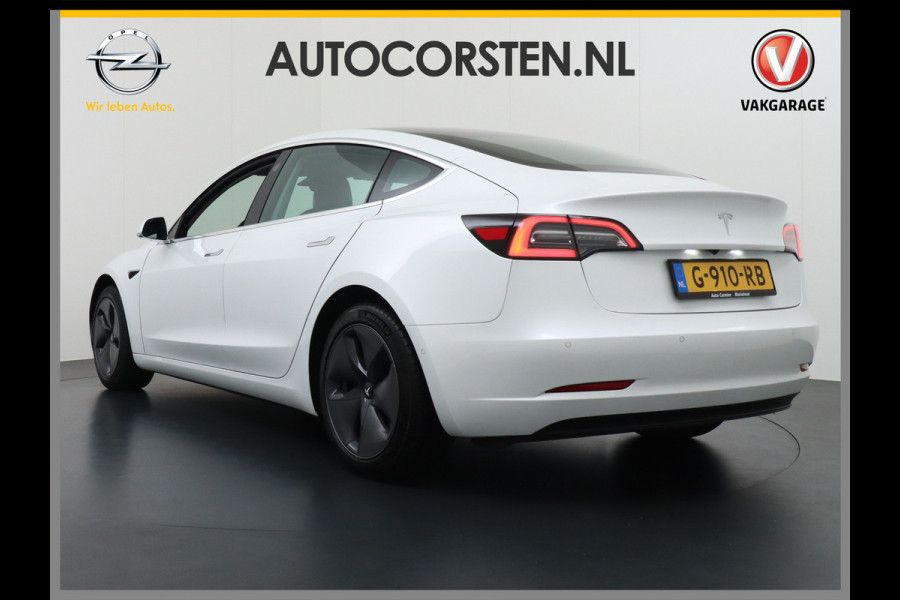 Tesla Model 3 SR+ 60kWh 325PK 18" AutoPilot Leder PanoDak Adaptive cruise Camera's Elektr.-Stuur+Stoelen+Spiegels+Geheugen+Easy-Entry+Verwarmd Navigatiesysteem full map LED-a+v Comfortstoelen ACC Dual-ECC DAB Voorverwarmen interieur via App Keyless via Telefoonsleutel One-Pedal-Drive Origineel Nederlandse auto Fase 3 laden! Garantie Accu tot 16-12-2027/Max 160.000km 1.584kg licht!