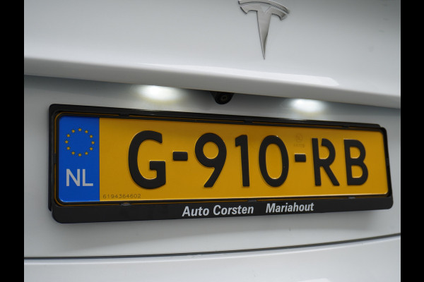 Tesla Model 3 SR+ 60kWh 325PK 18" AutoPilot Leder PanoDak Adaptive cruise Camera's Elektr.-Stuur+Stoelen+Spiegels+Geheugen+Easy-Entry+Verwarmd Navigatiesysteem full map LED-a+v Comfortstoelen ACC Dual-ECC DAB Voorverwarmen interieur via App Keyless via Telefoonsleutel One-Pedal-Drive Origineel Nederlandse auto Fase 3 laden! Garantie Accu tot 16-12-2027/Max 160.000km 1.584kg licht!