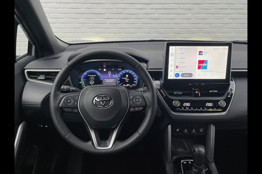 Toyota Corolla Cross 2.0 High Power Hybrid Team D | Navi | CarPlay | Camera | ACC | LED | DAB+ | Keyless