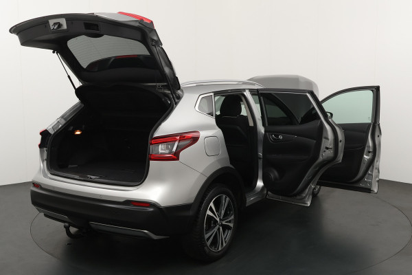 Nissan QASHQAI BWJ 2018 | 1.2 116PK N-Connecta | PANO | CLIMA | TREKHAAK | NAVI | 360 CAMERA | CRUISE | LICHTMETAAL |