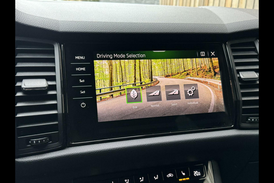 Škoda Kodiaq 1.5 TSI Sportline Automaat | Panoramadak | HiFi Canton | Elektrisch verstelbare stoelen | Navigatie Grootscherm | Leer/alcantara