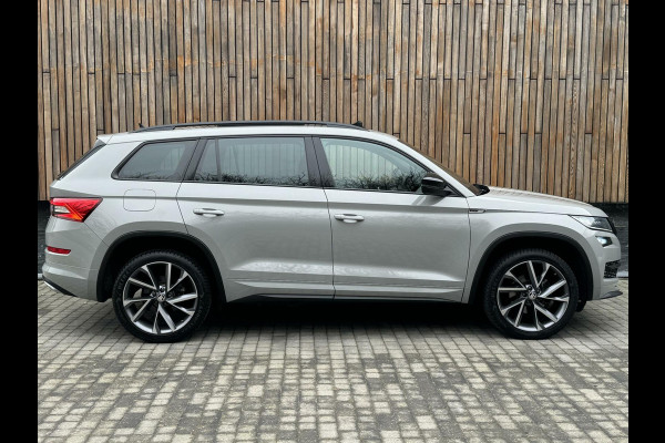 Škoda Kodiaq 1.5 TSI Sportline Automaat | Panoramadak | HiFi Canton | Elektrisch verstelbare stoelen | Navigatie Grootscherm | Leer/alcantara