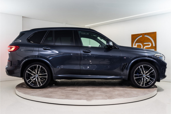 BMW X5 xDrive40i High Executive 340PK NL AUTO+NAP | 1e eigenaar | Pano | Skylounge | H/K | Crystal | 12 MND Garantie