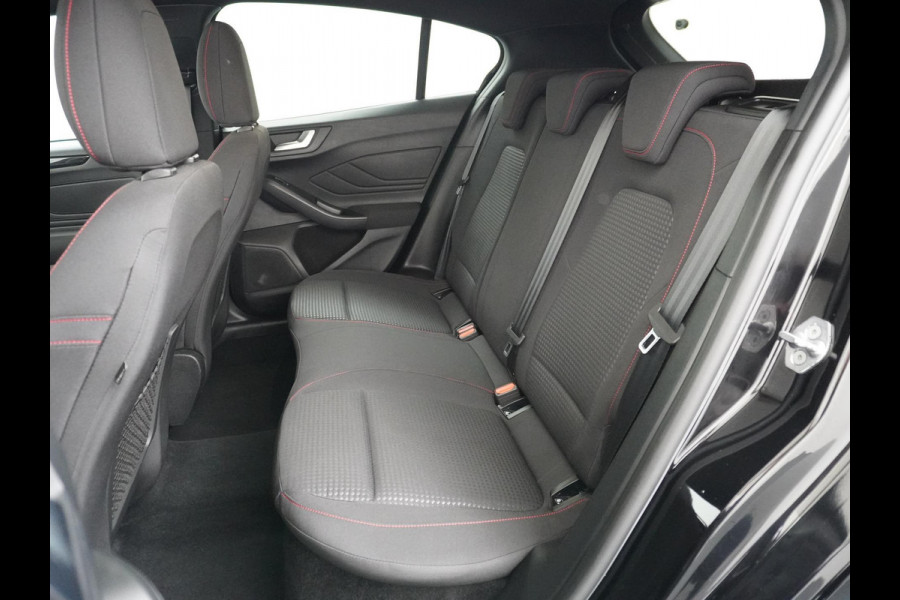 Ford Focus 1.0 EcoBoost Hybrid ST Line X Business WINTER PACK | CAMERA | ADAP. CRUISE | RIJKLAAR INCL. 12 MND. BOVAGGARANTIE