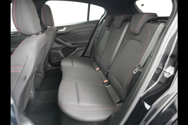 Ford Focus 1.0 EcoBoost Hybrid ST Line X Business WINTER PACK | CAMERA | ADAP. CRUISE | RIJKLAAR INCL. 12 MND. BOVAGGARANTIE