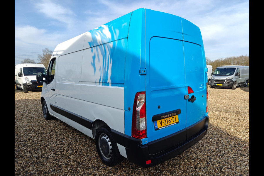 Renault Master T35 2.3 dCi L2H2 Stop & Start ,AUTOMAAT , Euro 6 , 1e Eig , 170 pk , Apk feb 2026 airco cruise