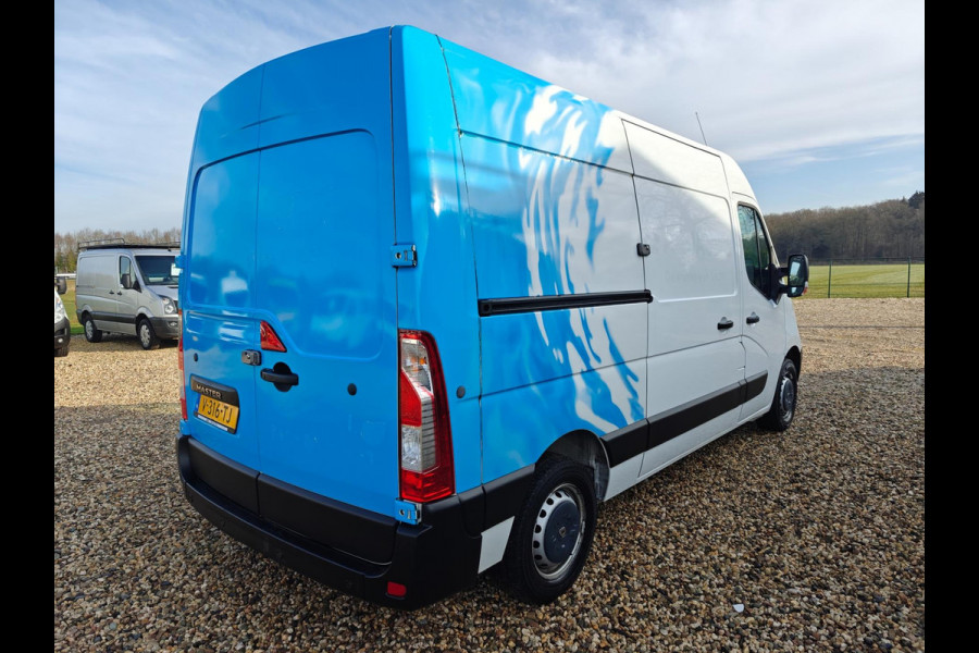 Renault Master T35 2.3 dCi L2H2 Stop & Start ,AUTOMAAT , Euro 6 , 1e Eig , 170 pk , Apk feb 2026 airco cruise