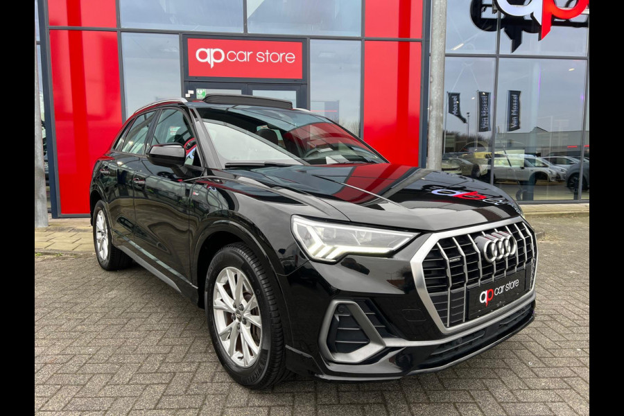 Audi Q3 40 TFSI quattro S edition S-line/Panorama