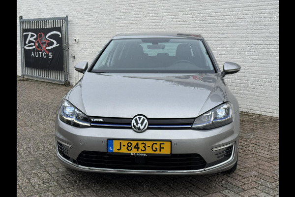 Volkswagen e-Golf E-DITION Adaptieve cruise Led koplampen Carplay Pdc voor+achter Navigatie