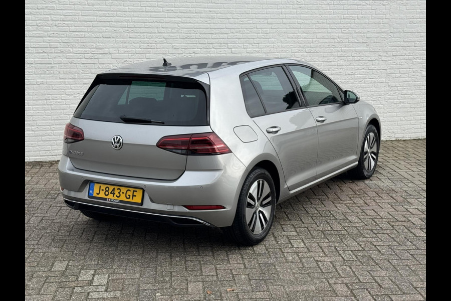 Volkswagen e-Golf E-DITION Adaptieve cruise Led koplampen Carplay Pdc voor+achter Navigatie