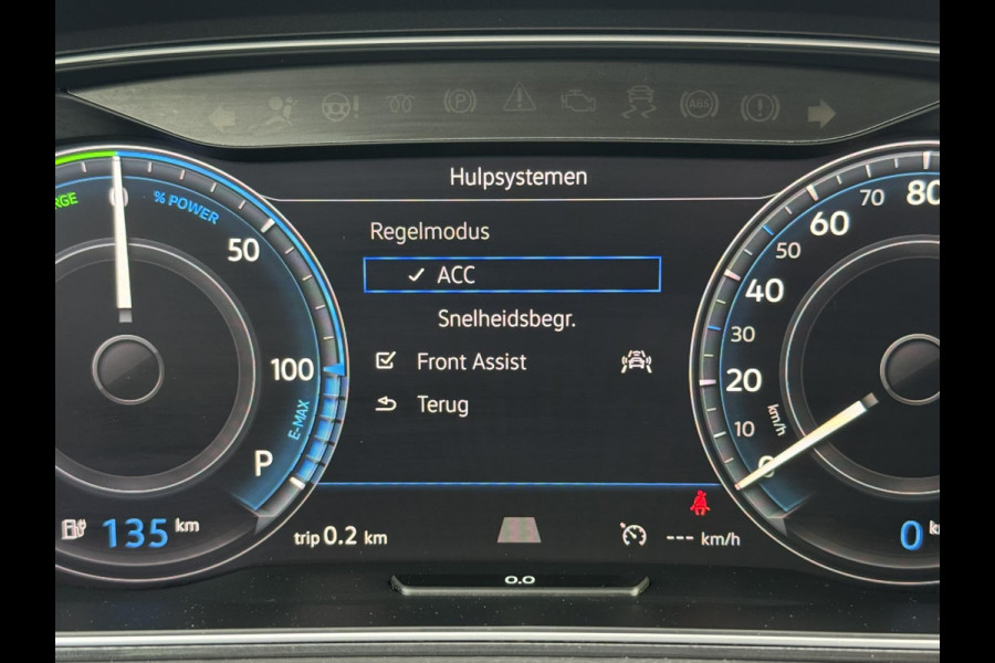 Volkswagen e-Golf E-DITION Adaptieve cruise Led koplampen Carplay Pdc voor+achter Navigatie