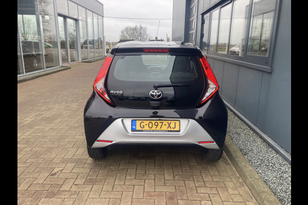 Toyota Aygo 1.0 VVT-i X-Play 5-drs. CAMERA/CARPLAY/AIRCO/LIMITER