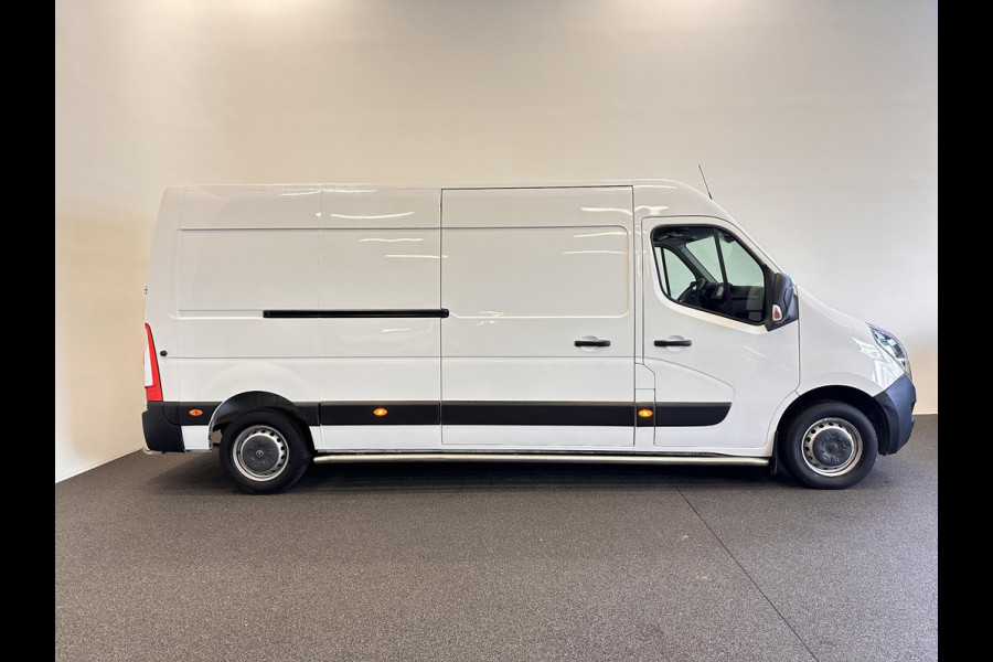 Opel Movano 135pk L3H2 AircoECC Navi DAB+ Cruise Control Camera parkeersensoren 270 Gr Achterdeuren 3-Zits Zeer Nette Bus!