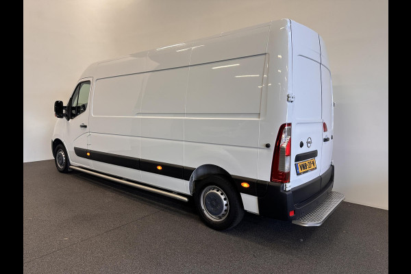 Opel Movano 135pk L3H2 AircoECC Navi DAB+ Cruise Control Camera parkeersensoren 270 Gr Achterdeuren 3-Zits Zeer Nette Bus!