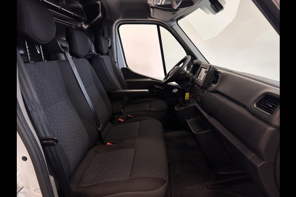 Opel Movano 135pk L3H2 AircoECC Navi DAB+ Cruise Control Camera parkeersensoren 270 Gr Achterdeuren 3-Zits Zeer Nette Bus!