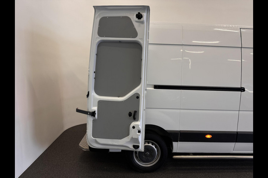 Opel Movano 135pk L3H2 AircoECC Navi DAB+ Cruise Control Camera parkeersensoren 270 Gr Achterdeuren 3-Zits Zeer Nette Bus!