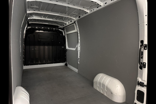 Opel Movano 135pk L3H2 AircoECC Navi DAB+ Cruise Control Camera parkeersensoren 270 Gr Achterdeuren 3-Zits Zeer Nette Bus!