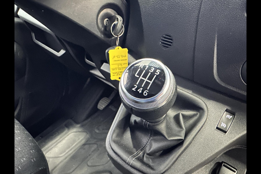 Opel Movano 135pk L3H2 AircoECC Navi DAB+ Cruise Control Camera parkeersensoren 270 Gr Achterdeuren 3-Zits Zeer Nette Bus!