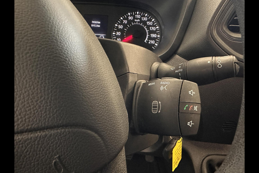 Opel Movano 135pk L3H2 AircoECC Navi DAB+ Cruise Control Camera parkeersensoren 270 Gr Achterdeuren 3-Zits Zeer Nette Bus!