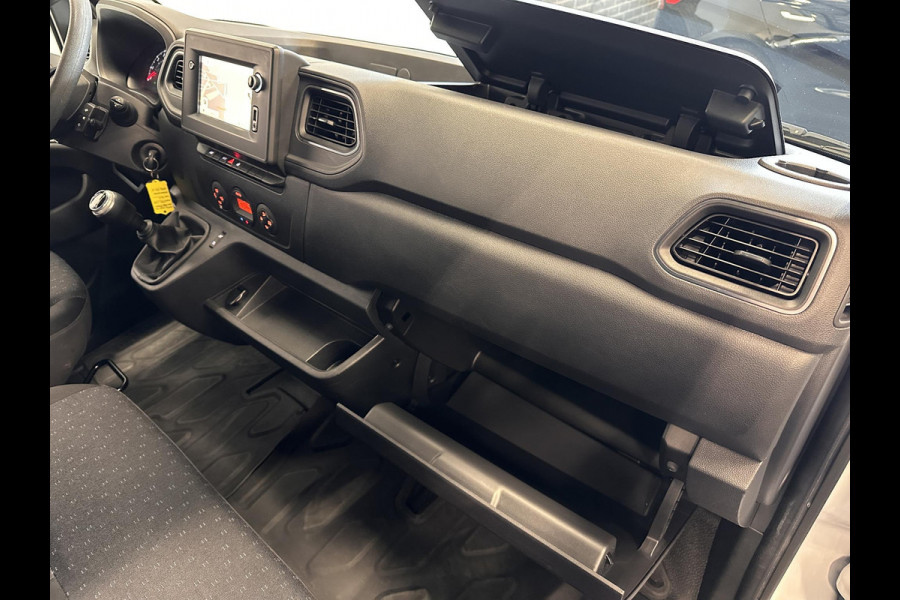 Opel Movano 135pk L3H2 AircoECC Navi DAB+ Cruise Control Camera parkeersensoren 270 Gr Achterdeuren 3-Zits Zeer Nette Bus!