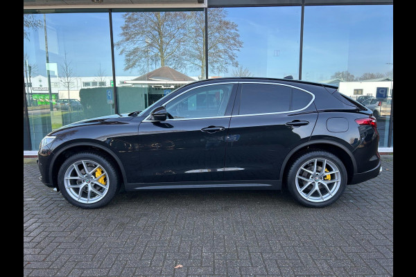 Alfa Romeo Stelvio 2.0 T AWD First Edition - Automaat - Leder - Navi - Org.NL