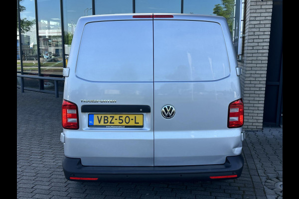 Volkswagen Transporter 2.0 TDI L2H1*150PK*DSG*A/C*OMVORMER*