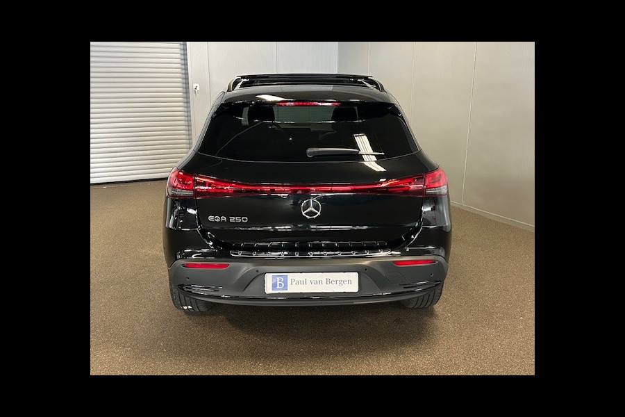 Mercedes-Benz EQA 250 Progressive-PANORAMA-NIGHT PAKKET-KEYLESS-CAMERA-SFEER-COMPLEET