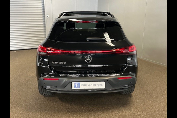 Mercedes-Benz EQA 250 Progressive-PANORAMA-NIGHT PAKKET-KEYLESS-CAMERA-SFEER-COMPLEET