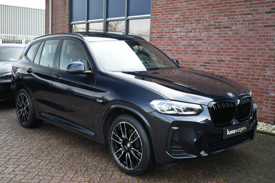 BMW X3 xDrive30e M-Sport Pano Trekh El-zetel Camera 20inch Gesture