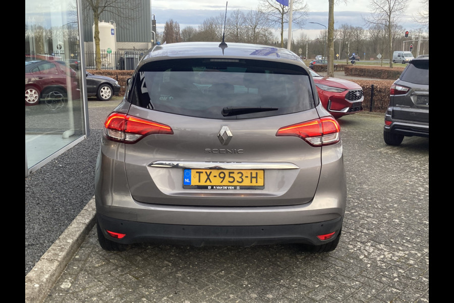 Renault Scénic 1.3 TCe Intens 140pk/104kW 6-bak | Pano |