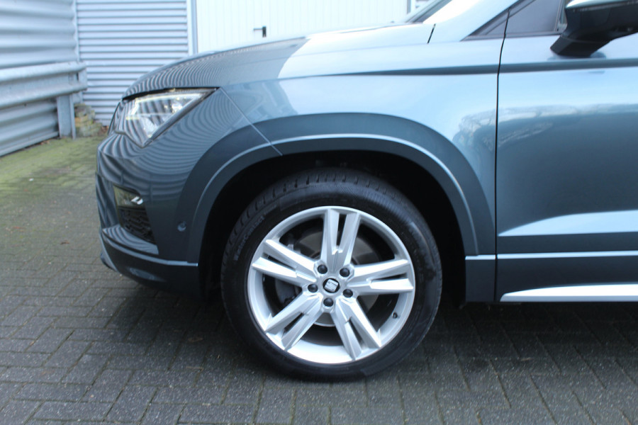 Seat Ateca 1.5 TSI 150pk FR Business Intense NL-Auto NAP Clima Cruise Navi 360 Camera Keyless Dig. Cockpit 18"LMV