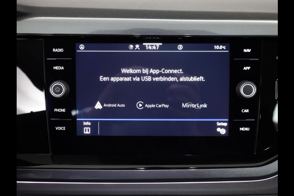 Volkswagen Polo 1.0 TSI Style 110 pk Automaat (DSG) | Navigatie via App | Parkeersensoren (Park assist) | Achteruitrijcamera | Adaptieve cruise control | Stoelverwarming |