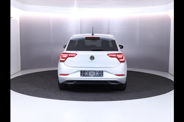 Volkswagen Polo 1.0 TSI Style 110 pk Automaat (DSG) | Navigatie via App | Parkeersensoren (Park assist) | Achteruitrijcamera | Adaptieve cruise control | Stoelverwarming |
