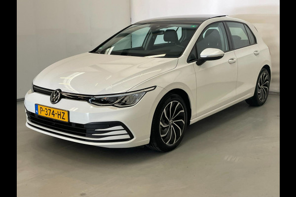 Volkswagen Golf 1.5 TSI / Pano / BTW / CarPlay / Stoelverwarming