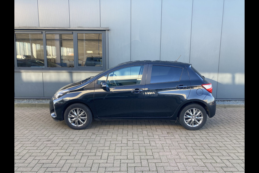 Toyota Yaris 1.5 VVT-i Dynamic Automaat 5-drs. CAMERA/CARPLAY/KEYLESS/CRUISE/15INCH