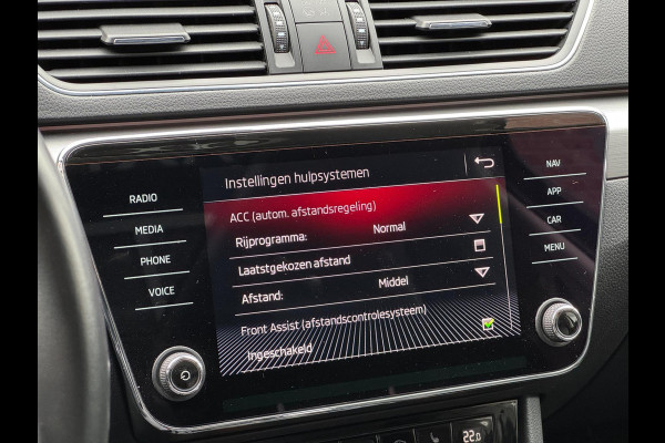 Škoda Superb Combi 1.5 TSI LED ACC Pano Virtual Leder Canton