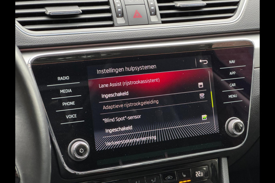 Škoda Superb Combi 1.5 TSI LED ACC Pano Virtual Leder Canton