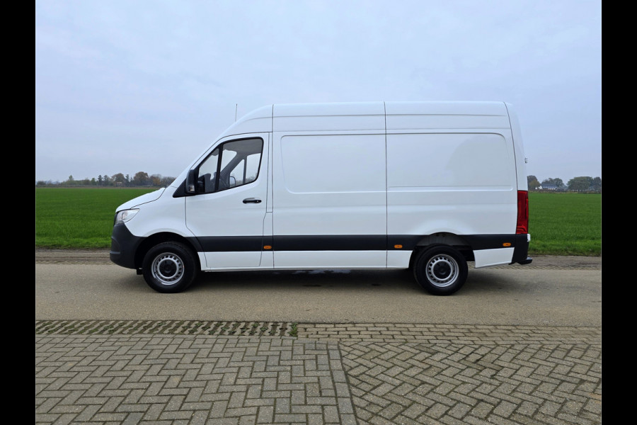 Mercedes-Benz Sprinter 315 CDI L2 H2 RWD - AUTOMAAT - Euro 6 - 150 Pk - MBUX - ParkeerCamera