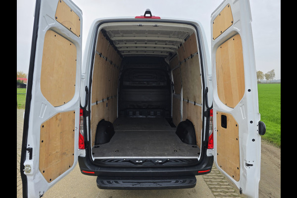 Mercedes-Benz Sprinter 315 CDI L2 H2 RWD - AUTOMAAT - Euro 6 - 150 Pk - MBUX - ParkeerCamera