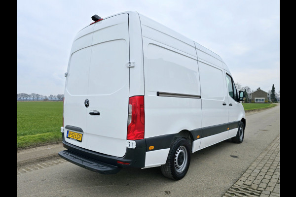 Mercedes-Benz Sprinter 317 CDI L2 H2 RWD - AUTOMAAT - 170 Pk - Euro 6 - MBUX - ParkeerCamera - StoelVerwarming