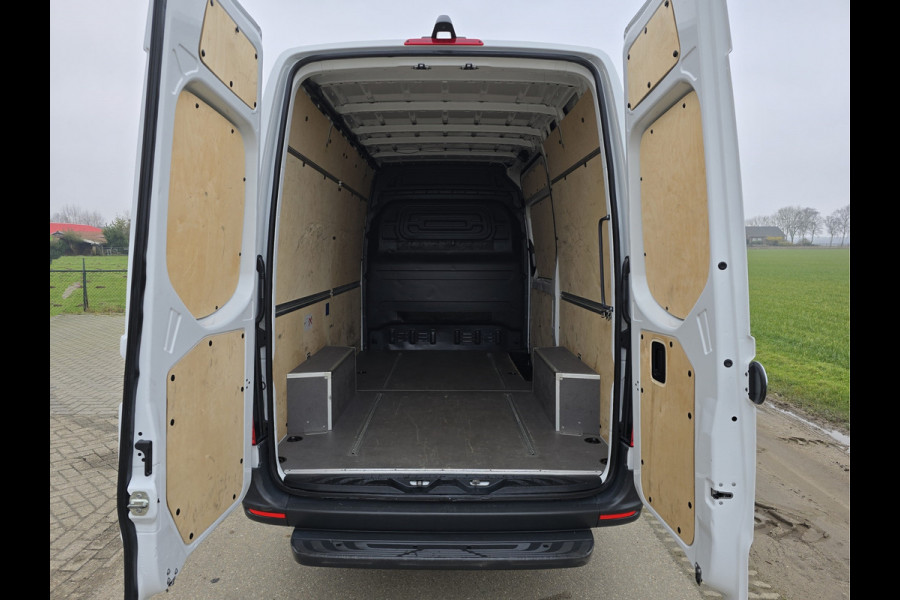 Mercedes-Benz Sprinter 317 1.9 CDI L2 H2 RWD - AUTOMAAT - 170 Pk - Euro 6 - MBUX - ParkeerCamera - StoelVerwarming