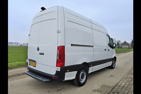 Mercedes-Benz Sprinter 317 1.9 CDI L2 H2 RWD - AUTOMAAT - 170 Pk - Euro 6 - MBUX - ParkeerCamera - StoelVerwarming