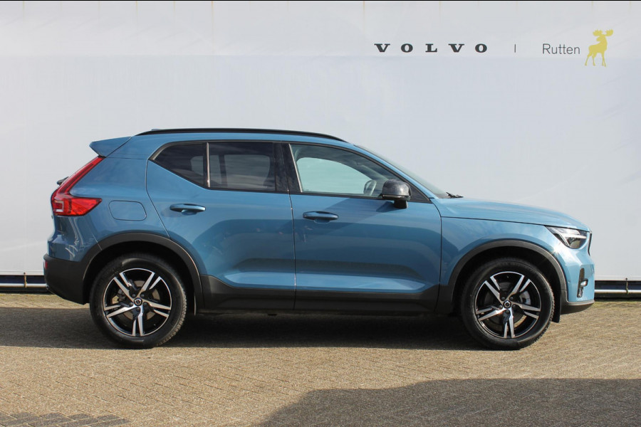 Volvo XC40 B4 211PK Automaat Plus Dark Verwarmbare voorstoelen, Verwarmbaar Stuurwiel, Rondom zichtcamera(360graden), google infotainment.