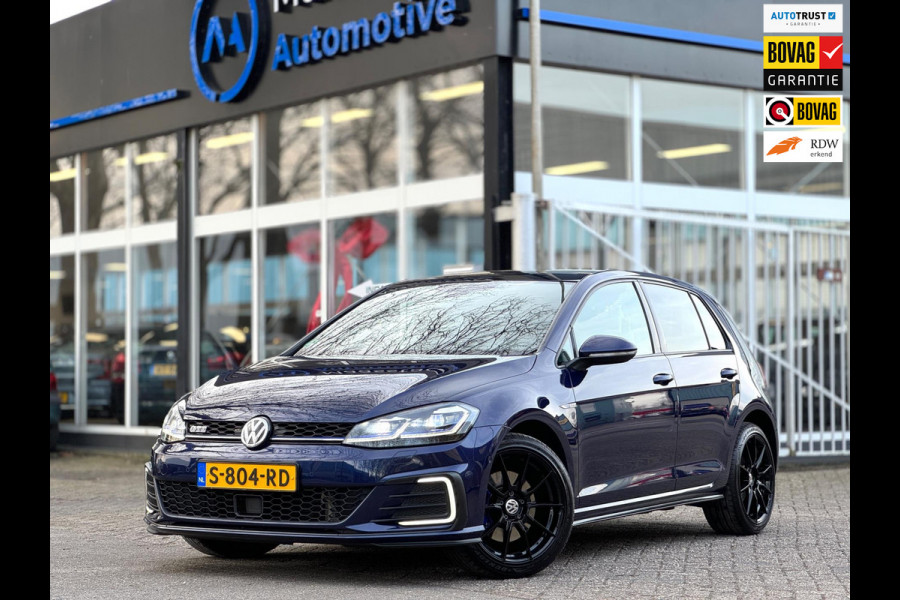 Volkswagen Golf 1.4 TSI GTE Adaptive cruise Pano Digital dash Stoel vw Lane assist Trekhaak Voloptie