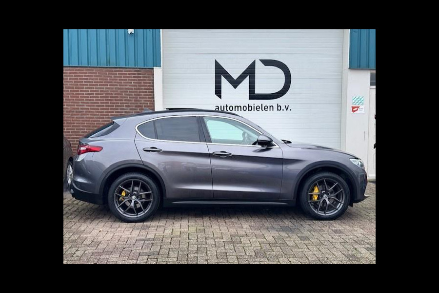 Alfa Romeo Stelvio 2.0 T AWD First Edition Q4 - Panorama dak