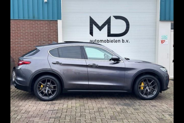 Alfa Romeo Stelvio 2.0 T AWD First Edition Q4 - Panorama dak