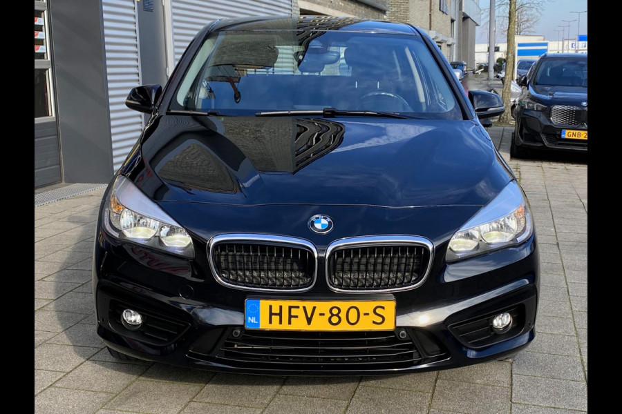 BMW 2 Serie Active Tourer 218i Advantage - Navigatie I Airco I PDC I Sport velgen I Stoel verwarming I Dealer onderhouden