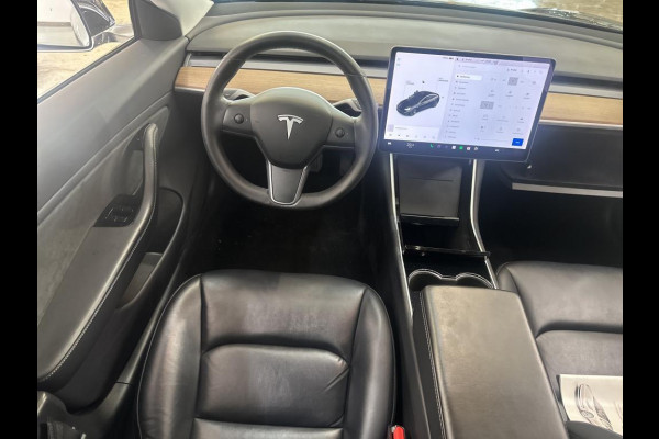 Tesla Model 3 Standard RWD Plus 60 kWh 88% SOH Trekhaak Autopilot