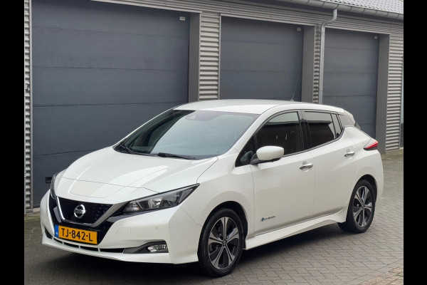 Nissan Leaf N-Connecta , achteruitrijcamera, stoelverwarming,eerste eigenaar, nederlandse auto met nap